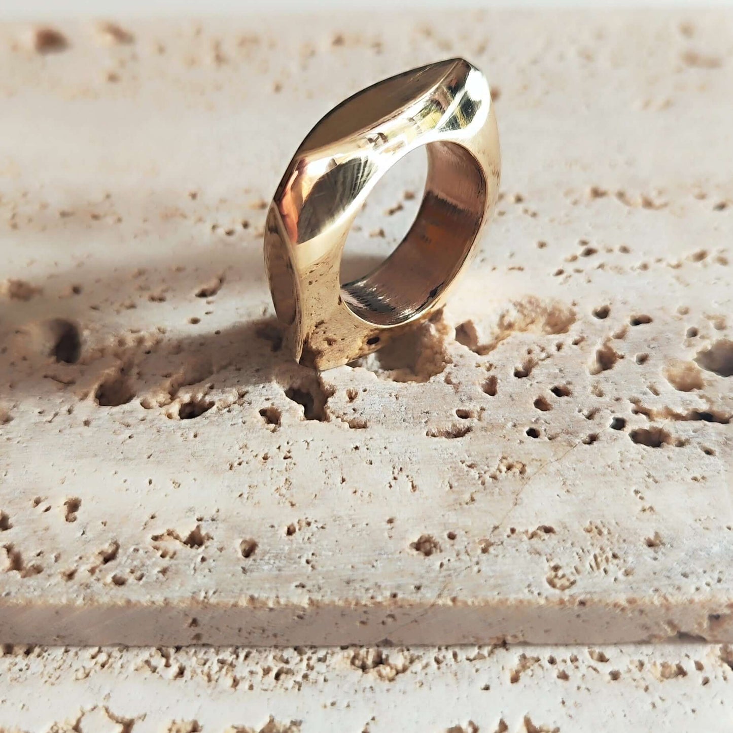 Bague carrée