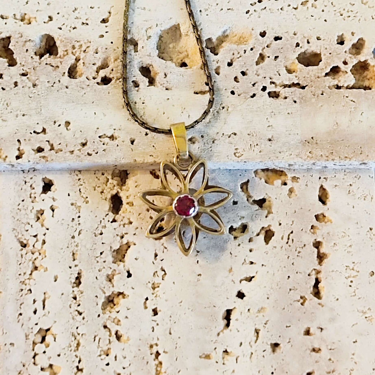Pendentif marguerite