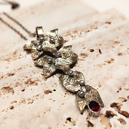 Pendente in bronzo Fleur rouge