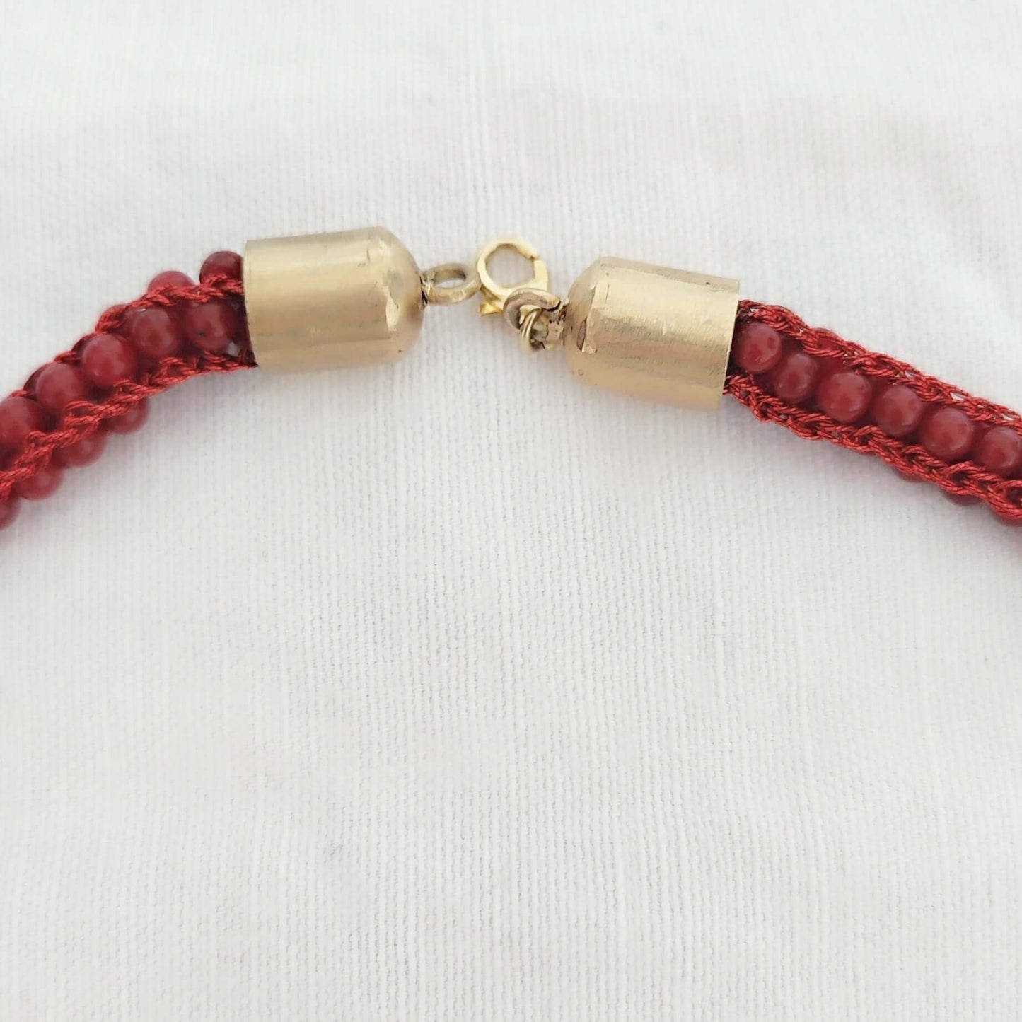 Collier de jade rubellite