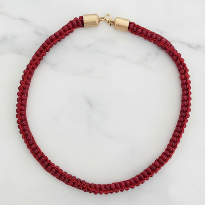 Collana Giada Rubellite — vista completa su marmo