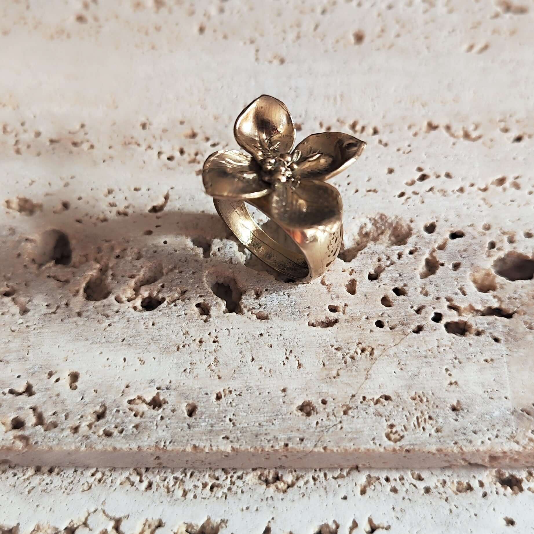 Anello in bronzo floreale Primula - Milady Gioielli
